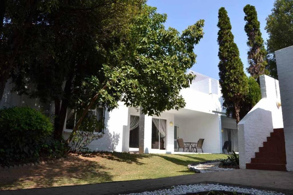 Daisy St -One Bedroom Apartment Joanesburgo Exterior foto